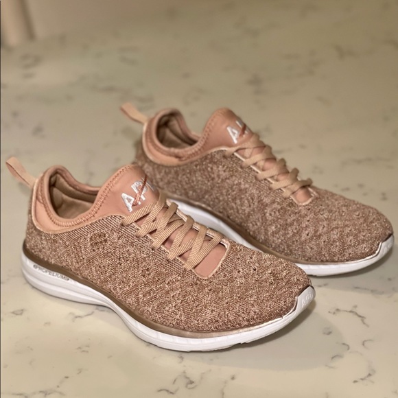 SOLD APL Rose Gold Loom Tech Sneaker size 8 - Picture 4 of 6